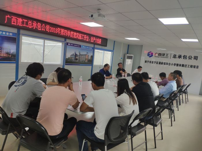聚会现场。。陈华蓉 摄.jpg