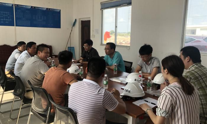 1聚会现场。。。。。卢丽君 摄700.jpg