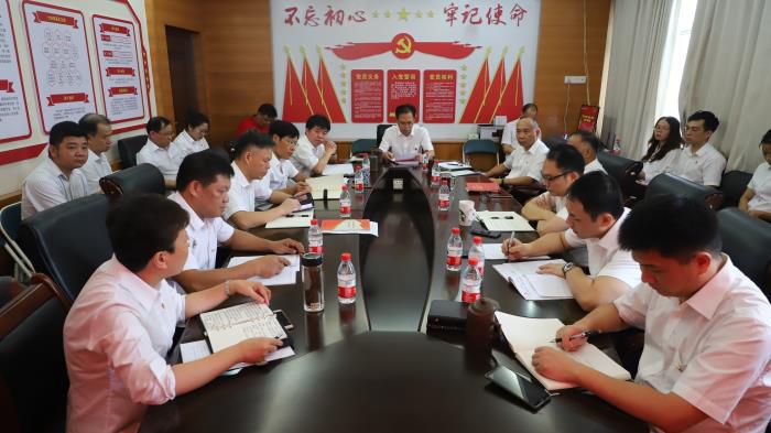 7典范事例剖析会现场。。。。。。谭龙 摄700.JPG