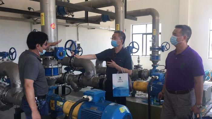 1.2检查现场。。。。银燕 摄700.jpg