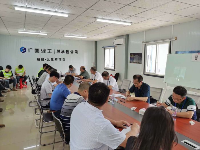 聚会现场。。。。。。 叶振鹏 摄.jpg