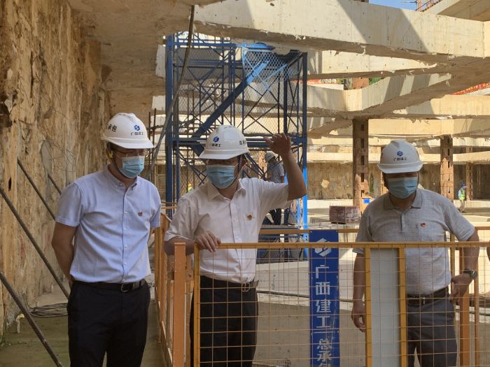 项目调研现场。。。。。杨桂峰 摄.jpg