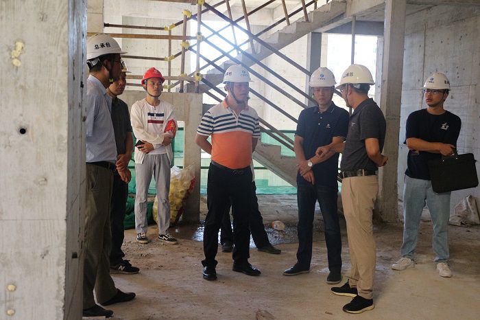 现场检查。。。。。张钊林 摄.JPG