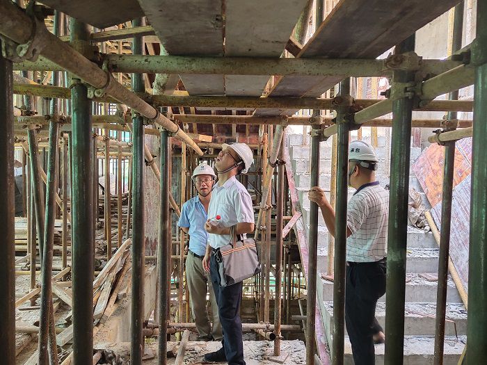 集团检查组视察项目现场。。。。屈元彪摄.jpg