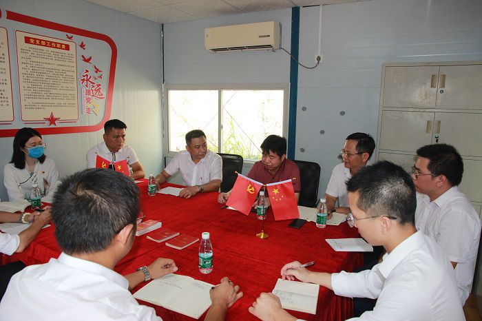 聚会现场。。。邓灿滨 摄.JPG