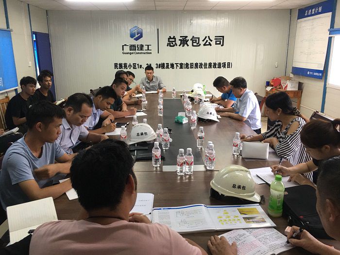 聚会现场。。 梁爽 摄.jpg