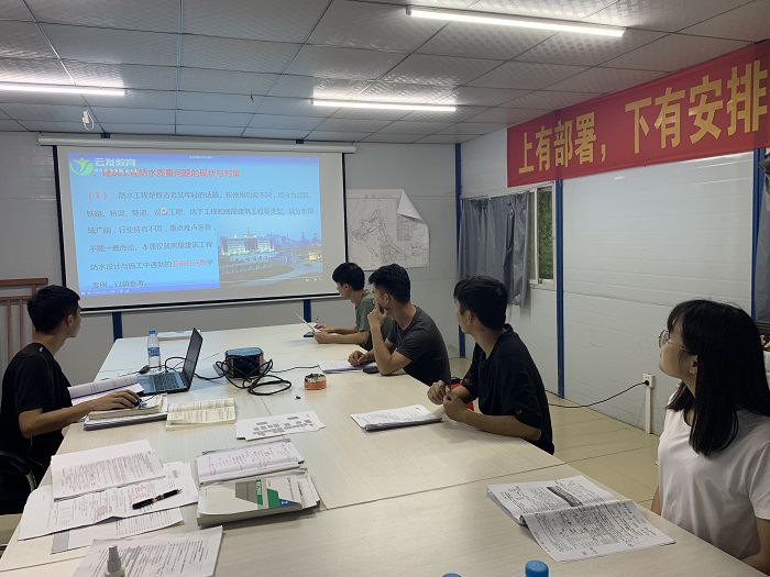 培训现场。。。梁宗吕 摄.jpg