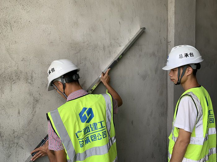 现场知识手艺指导。。。梁宗吕 摄.jpg