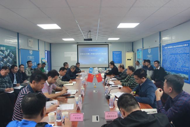 聚会现场。。。。。邓灿滨 摄.jpg