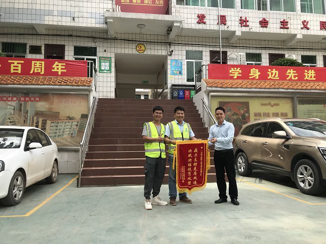 合影。。。。(修图）.jpg