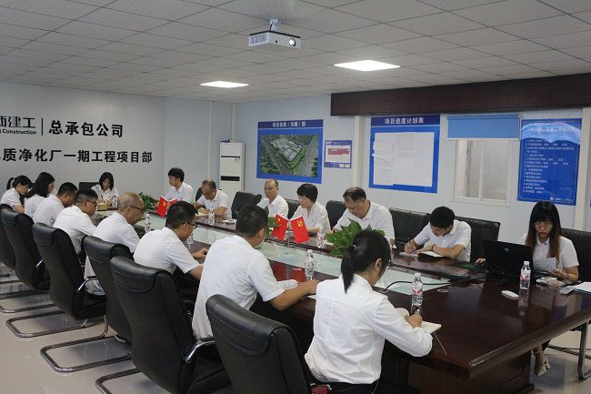 党课现场。。张钊林 摄（修图）.jpg