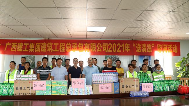 合影。。。。。。杨钰 摄（修图）.jpg