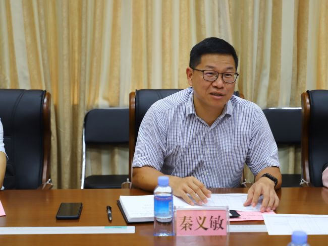 1秦义敏讲话。。。。。郑诗宝 摄.jpg