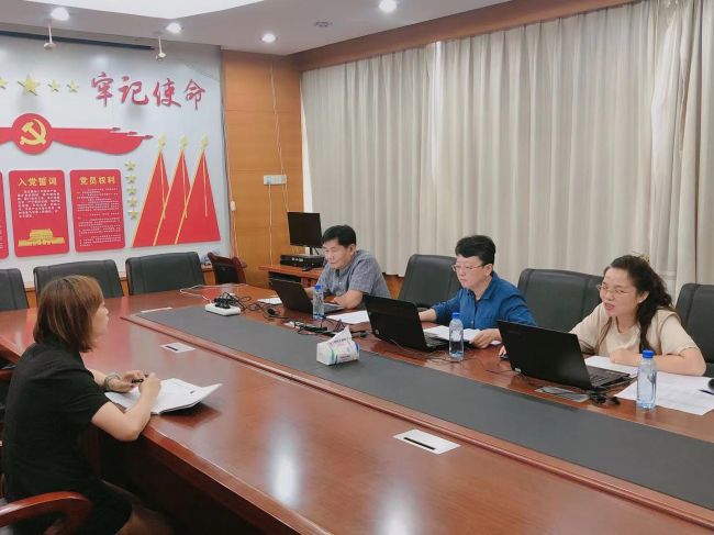 第一组答辩现场。。。。。谭龙 摄.jpg