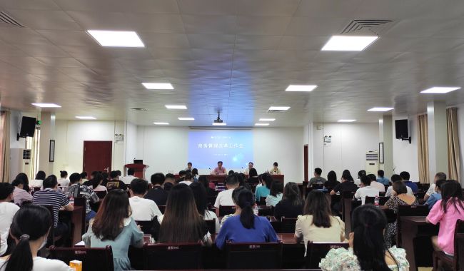 聚会现场。。郑诗宝 摄000.jpg