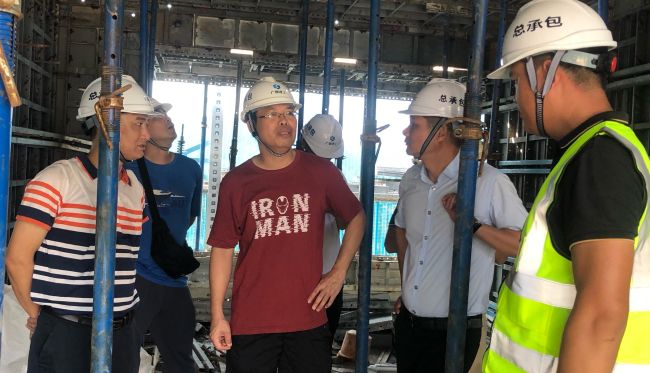 0.1检查现场。。。。。。吴安华 摄1.jpg