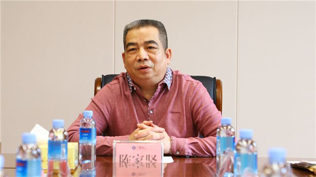 陈家坚作讲话。。。。谭龙 摄（修图）.jpg