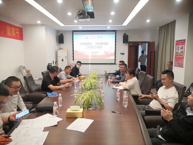 完工聚会现场。。。。。。杨榜孟 摄（修图）.jpg