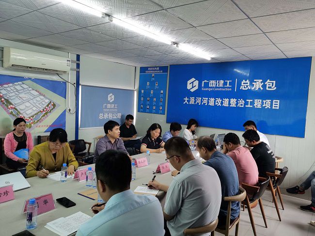 聚会现。。。。。ㄐ尥迹.jpg