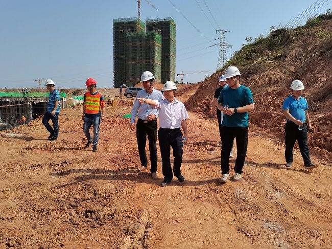 到直属分公司大派河项目检查。。。。梁海燕 摄（修图）.jpg