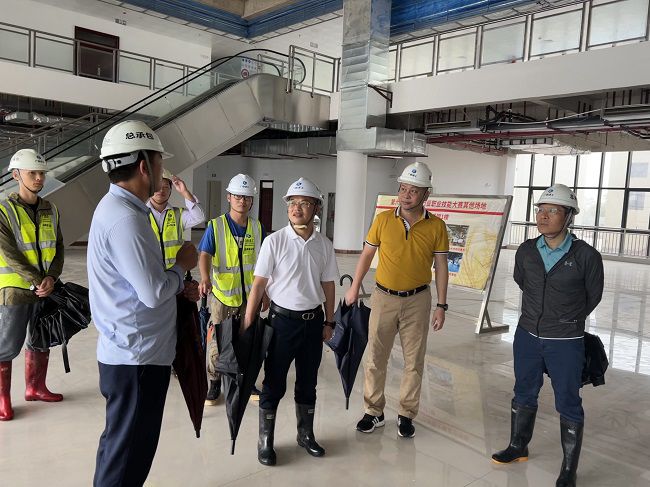 邓少新带队到广西工商职业手艺学院项目检查。。。卢丽君 摄（修图）.jpg