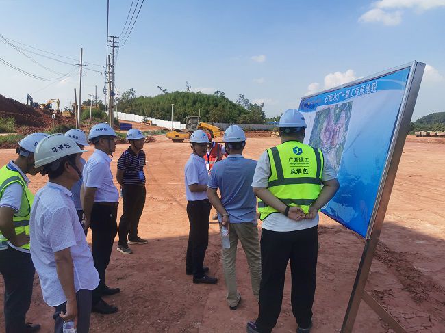 检查现场。。陆勤 摄（修图）.jpg