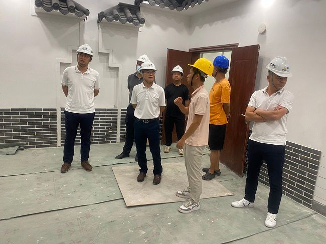 指导现场。。。。。。赵龙斌 摄（修图）.jpg