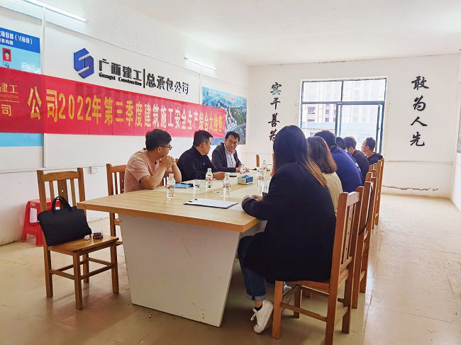 聚会现场。。；；平鹗 摄（修图）.jpg