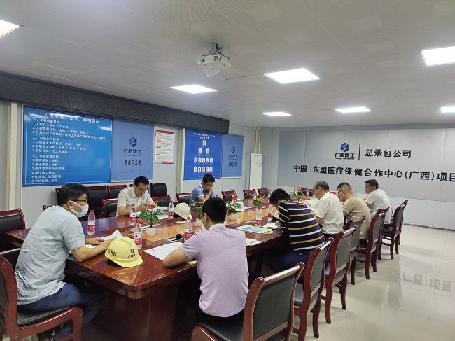 聚会现场。。。。。。卢文清 摄（修图）.jpg