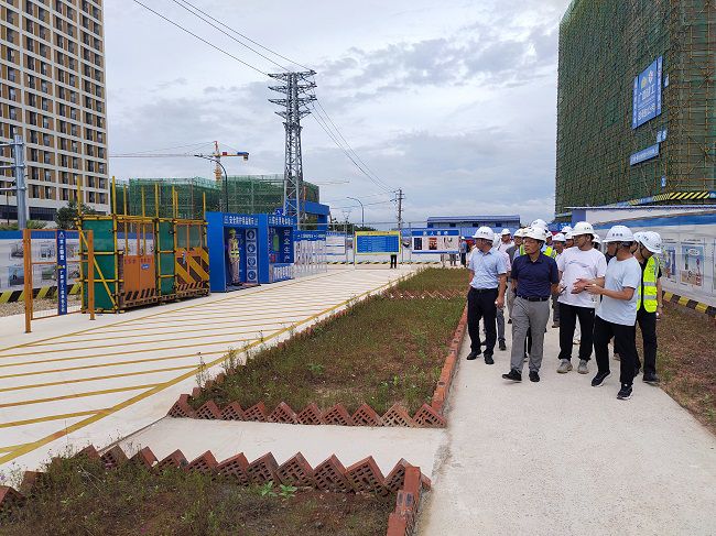 观摩项目现场。。。；；；；票ι 摄（修图）.jpg