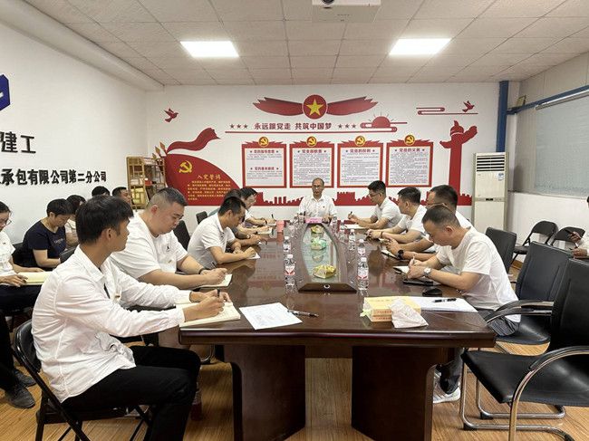 聚会现场。。。。。。王莹摄（修图）.jpg